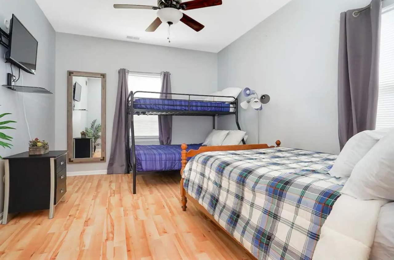 Spacious Family Retreat - Churchill Downs & Downtown *