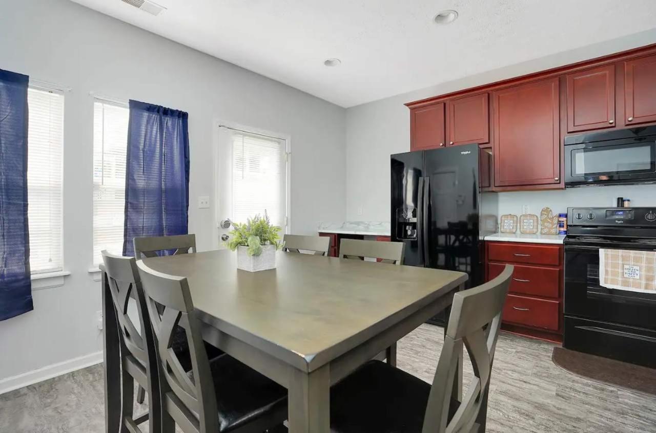 Spacious Family Retreat - Churchill Downs & Downtown Holiday home *
